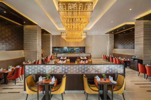 Hotel Nirvana Sarovar Portico Gorakhpur