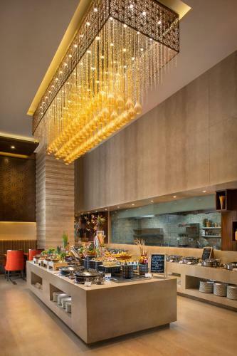 Hotel Nirvana Sarovar Portico Gorakhpur