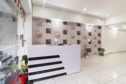 Oyo 46253 A R Hotel