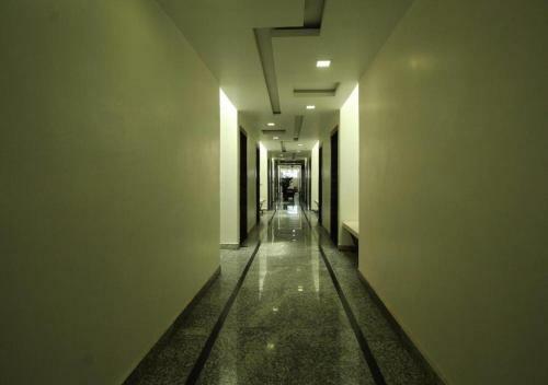 Hotel Regal Residency