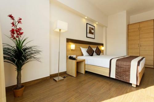 Hotel Silver Oak @ 56a