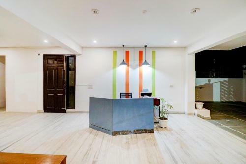 Oyo 79248 Hotel Rising Stay