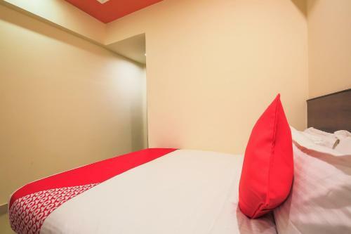 Hotel Oyo Flagship 41593 Ramiro Flagship Royal Ramiro Original Name*