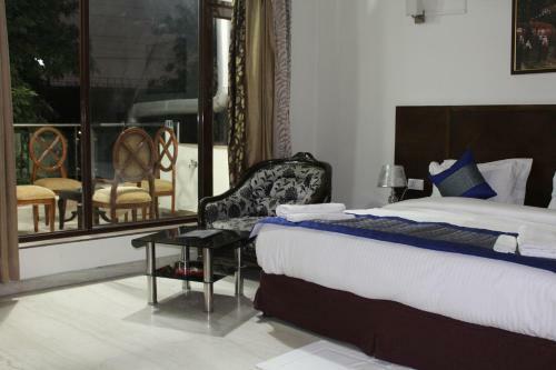 Royal Grand Hotel
