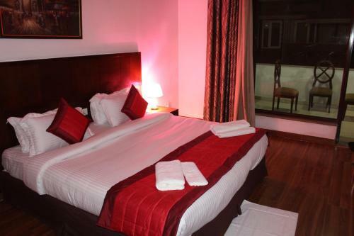 Royal Grand Hotel