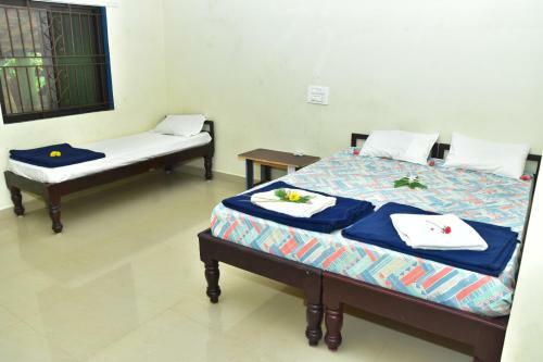 Hotel Megha Resort , Anegundi