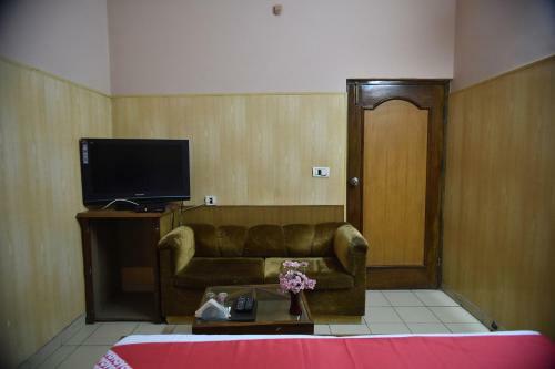 Oyo 24112 Hotel City View