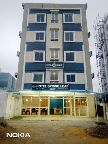 Hotel Spring Leaf Budget