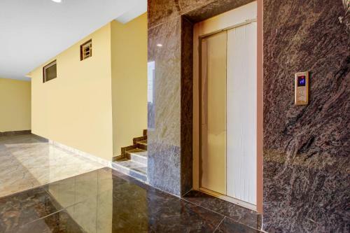 Hotel Oyo 71922 Ab7 Residency