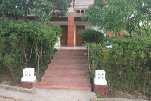 Hotel The Hideaway Hosur