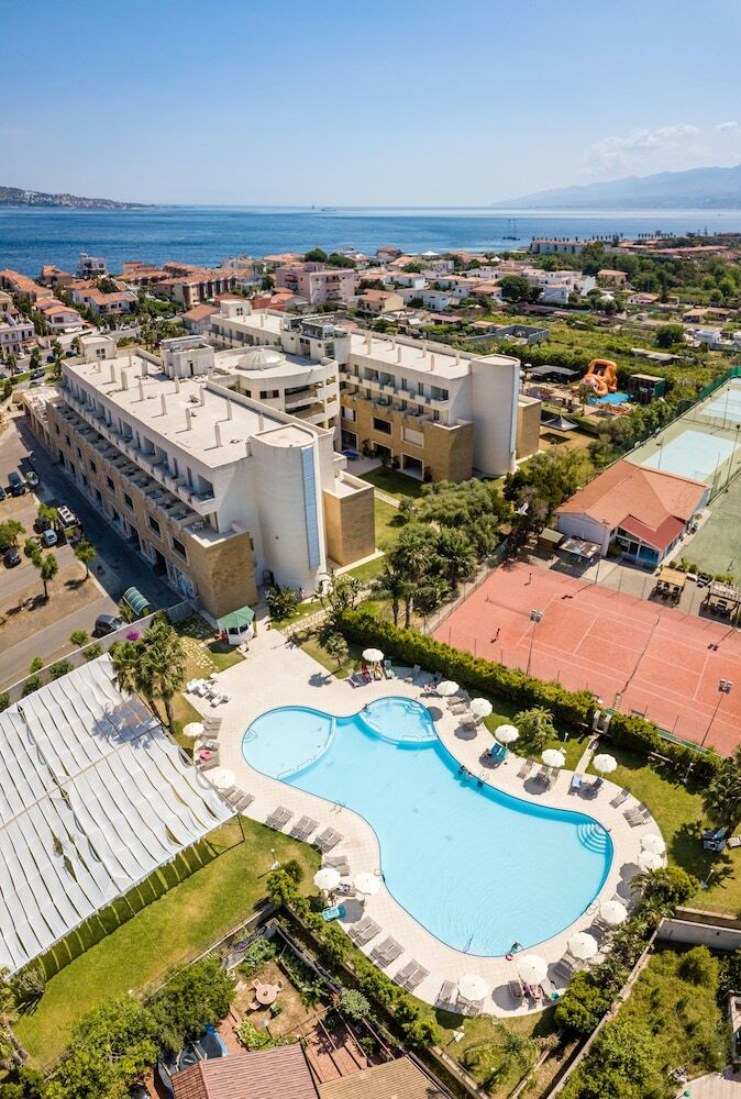 Hotel Capo Peloro Resort