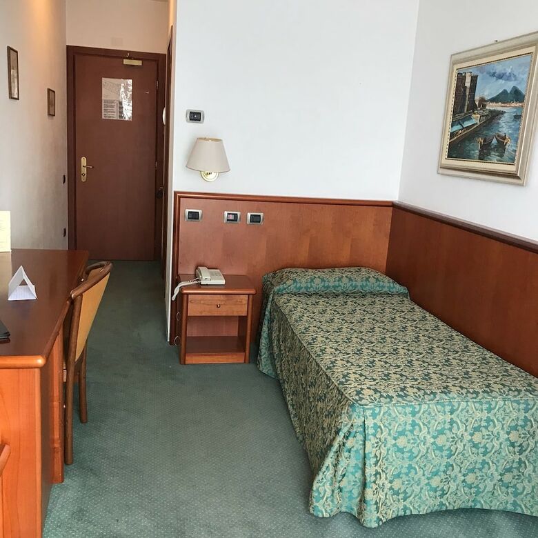 Hotel In Sylvis