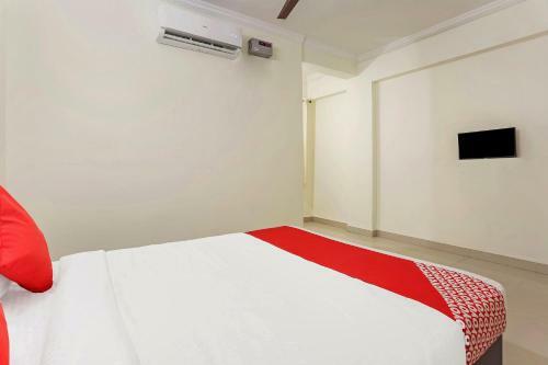Hotel Oyo 35467 Shiridi Residency