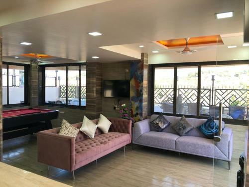 Bed & Breakfast Pooja Villa Suites