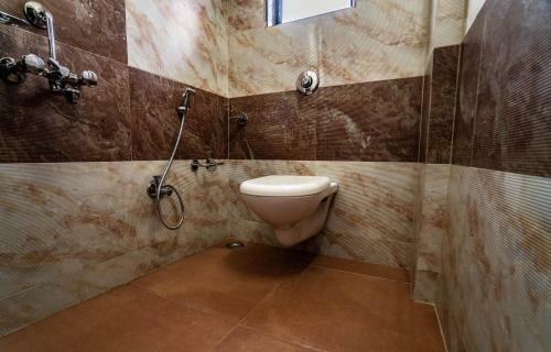 Bed & Breakfast Pooja Villa Suites
