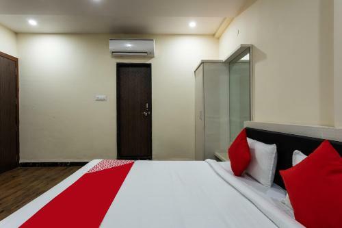 Oyo 29896 Hotel Forest Inn