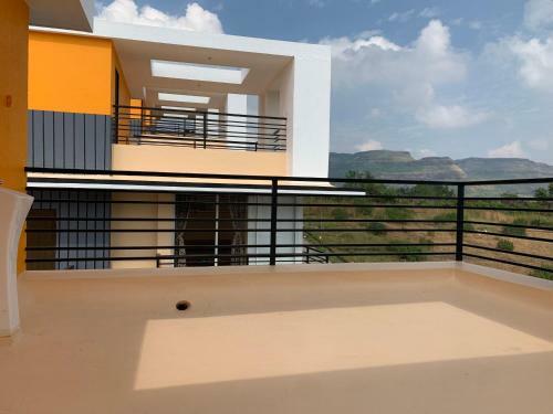 Villa Royal Meadows - Igatpuri Bungalow A