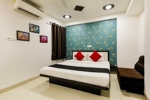 Capital O 71256 Hotel Seemansh