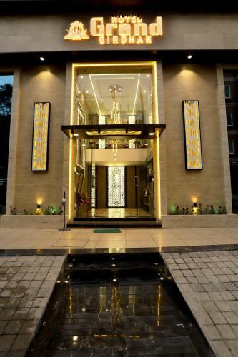 Hotel Grand Girdhar