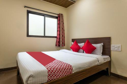 Oyo 47033 Hotel Krishna
