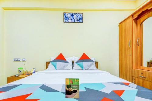 Hotel Fabexpress Ragu Residency