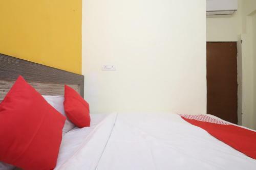 Oyo 40695 Hotel Aradhya
