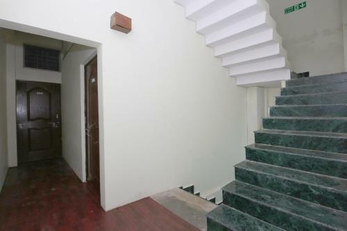 Oyo 40695 Hotel Aradhya