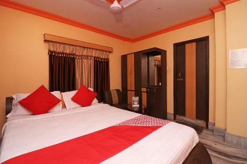 Hotel Oyo 10079 Rainbow Guest House