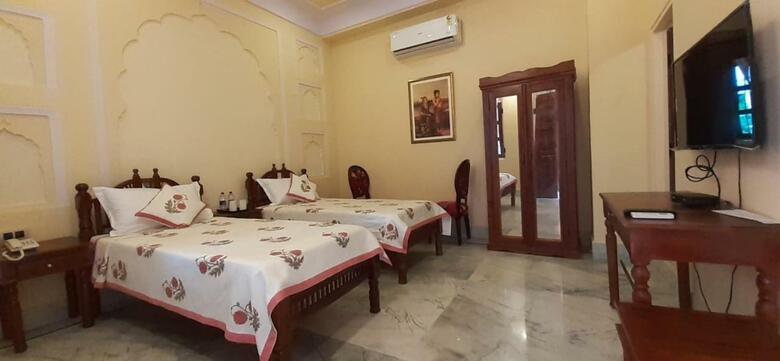 Hotel Raj Rajeshwari Haveli