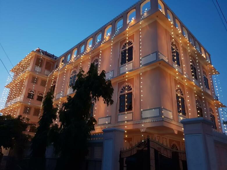 Hotel Raj Rajeshwari Haveli