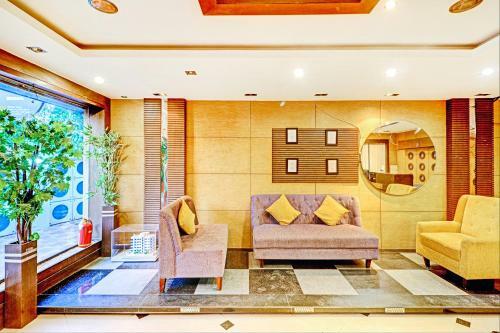 Fabhotel Mayfair Tower Hussainpur