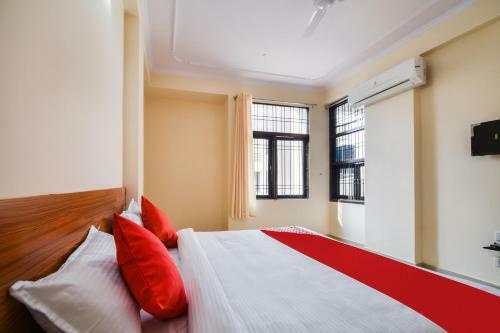 Hotel Oyo 64484 Sajjan Residency