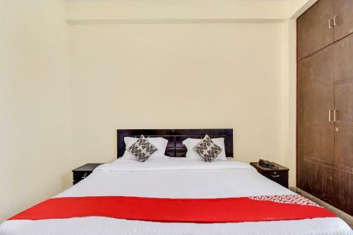 Oyo 60892 Hotel Shree Sumukh