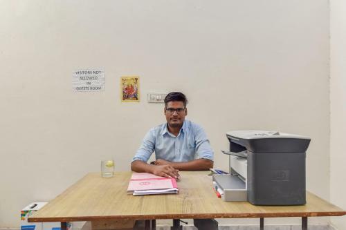 Oyo 60892 Hotel Shree Sumukh