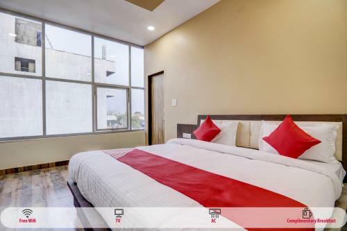 Oyo 61709 Hotel Gd Palace