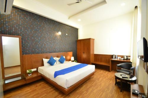 Hotel Sarvmangla Garden