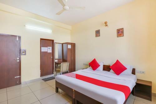 Oyo 78883 Flagship Hotel Sinjara Paradise