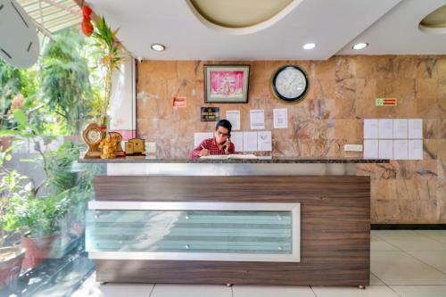Oyo 78883 Flagship Hotel Sinjara Paradise