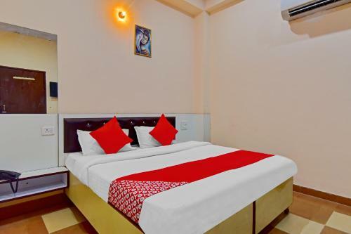 Oyo 78449 Hotel Heera Palace