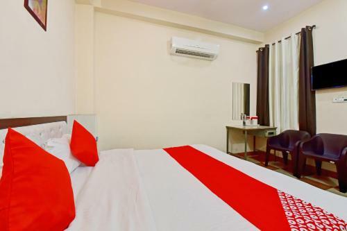 Oyo 78449 Hotel Heera Palace