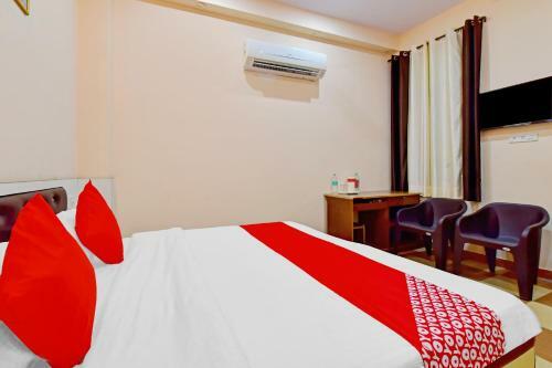 Oyo 78449 Hotel Heera Palace
