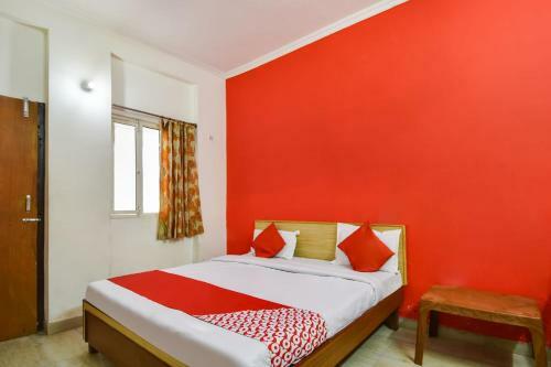 Hotel Oyo 66602 Apple Hut