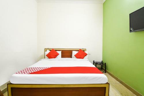 Hotel Oyo 66602 Apple Hut