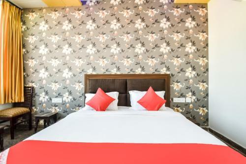 Oyo 71084 Hotel Diamond Key