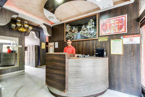 Oyo 71231 Hotel Hindustani