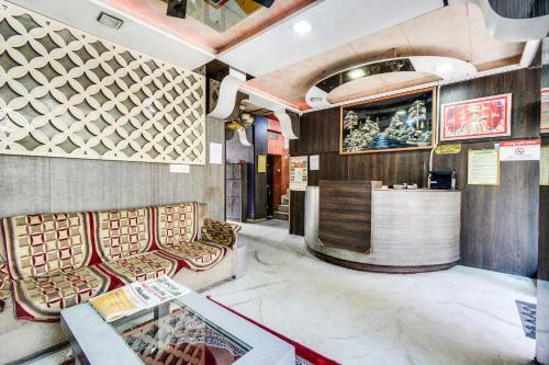Oyo 71231 Hotel Hindustani