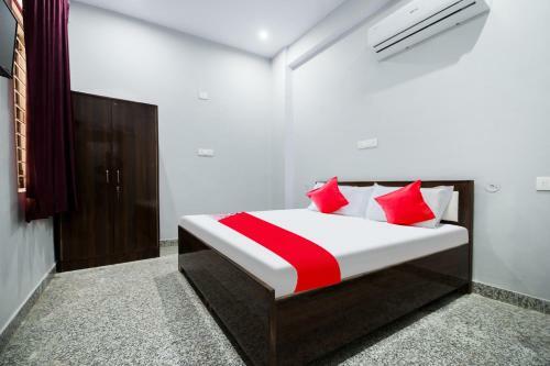Oyo 45931 Hotel Ganesham