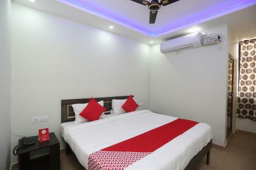 Oyo 23253 Hotel Baswari
