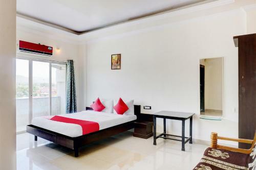 Oyo 39728 Hotel Surya