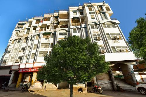 Oyo 3939 Hotel High Pointe